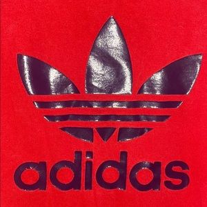 •Red logo tee•Medium•Adidas•
